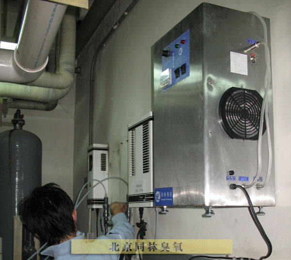 水箱消毒現場